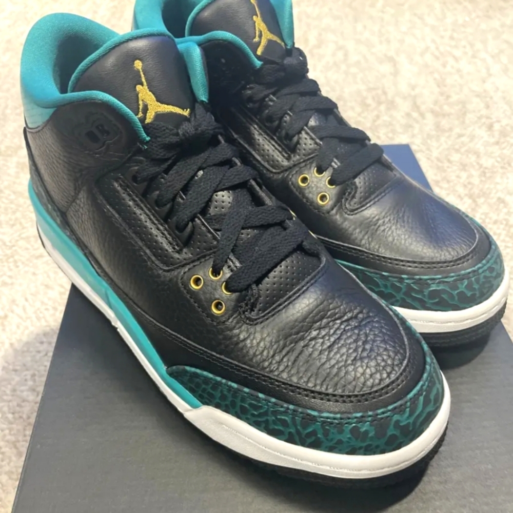 Air Jordan Retro 3